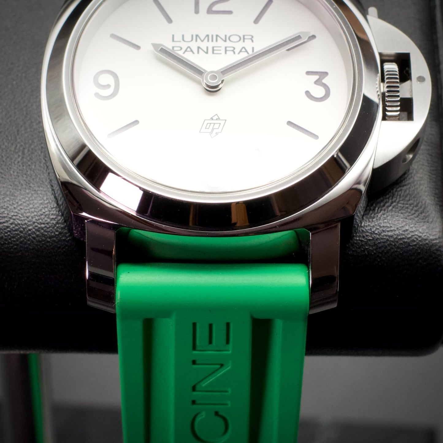 Panerai PAM01087 Luminor Base Logo 44mm Steel White Dial Full Set 2025