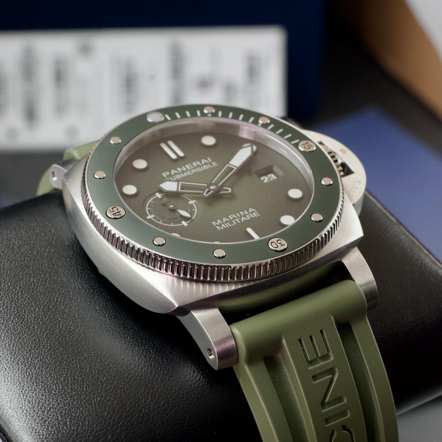 Panerai Submersible Marina Militare 3 Days Green Dial Stainless Steel PAM01697