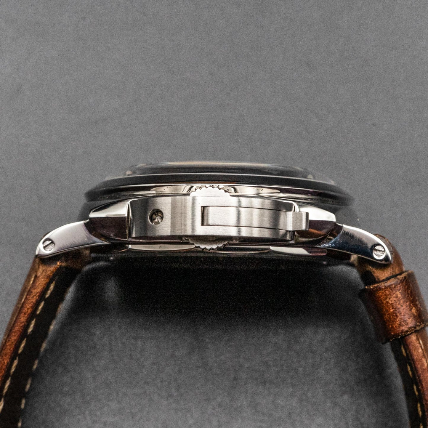 Panerai Luminor PAM00372 47mm Steel Black Dial Box Papers 2016