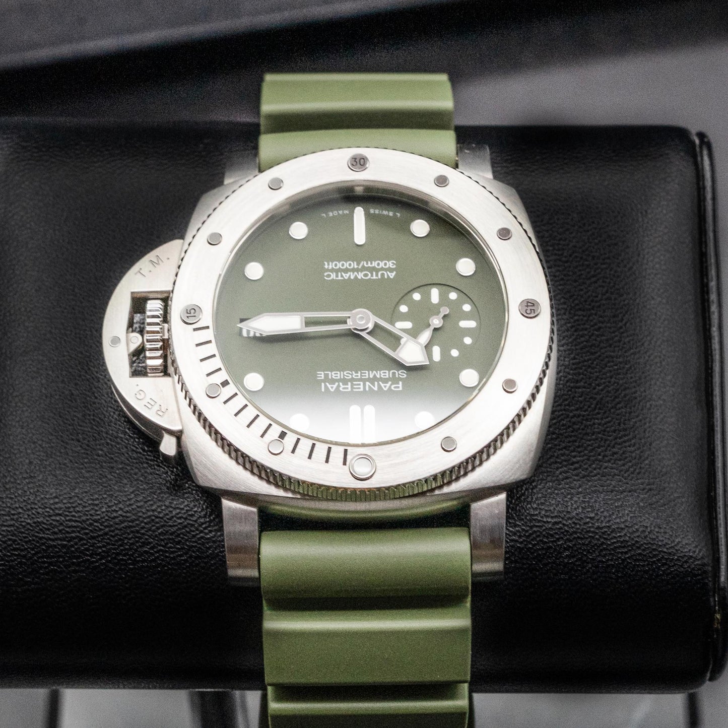 Panerai Submersible Verde Militare PAM01055 42mm Green Dial Box Papers 2020