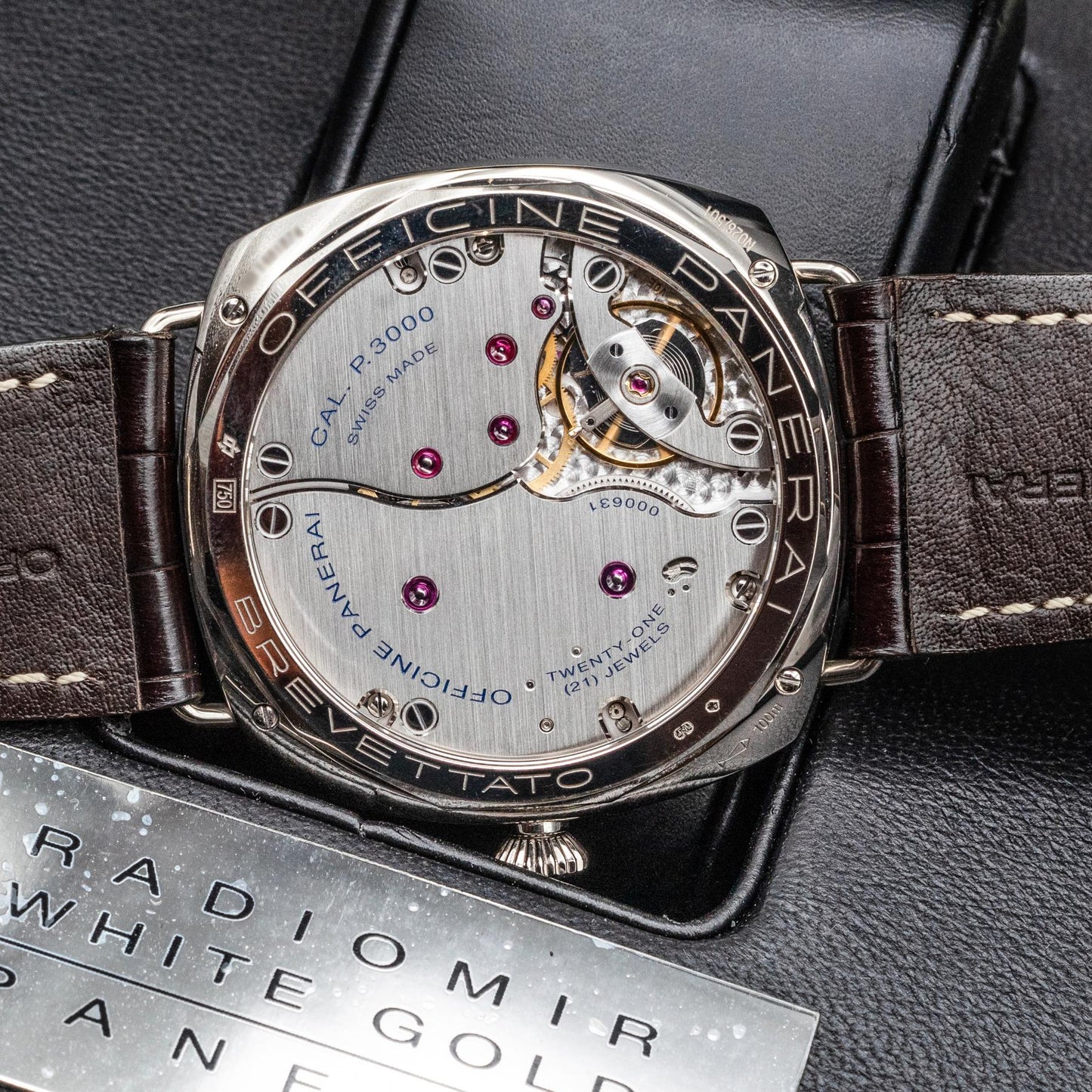 PAM00376 White Gold California Dial Movement
