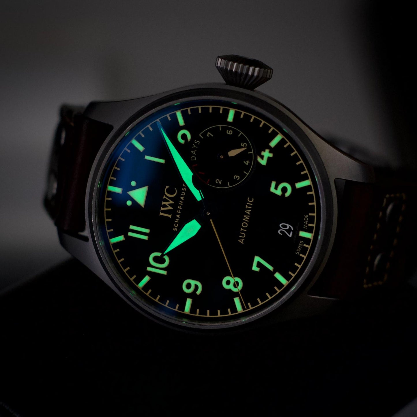 IWC Big Pilot Heritage IW501004 46mm Titanium 7 Day Power Reserve Full Set