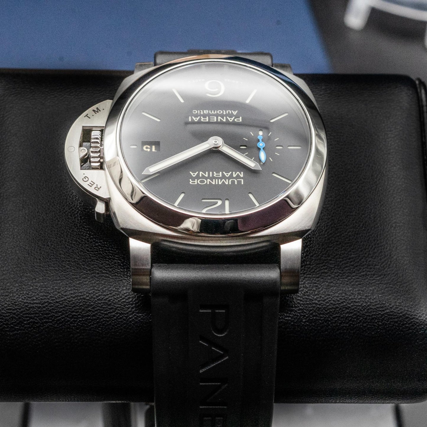 Panerai Luminor Marina PAM01372 40mm Steel Black Dial Box Papers 2025