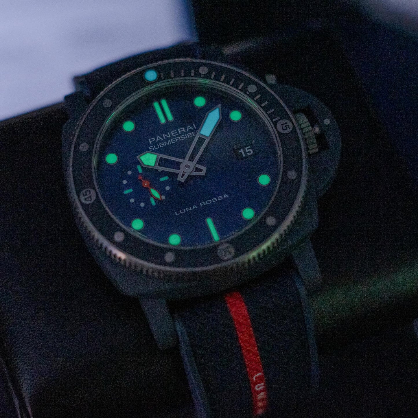 Panerai Submersible Luna Rossa PAM01466 44mm Ti-Ceramitech Blue Box Papers 2024