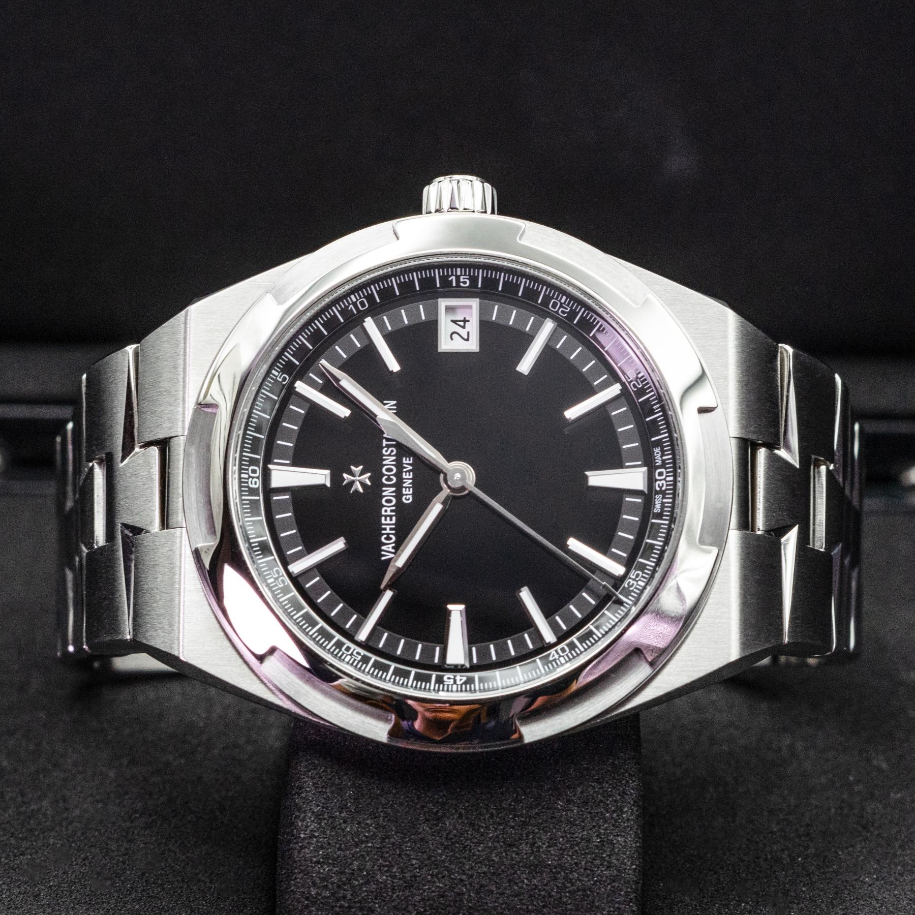 Vacheron Constantin Overseas 4500V/110A-B483 41mm Steel Black Dial Box Papers