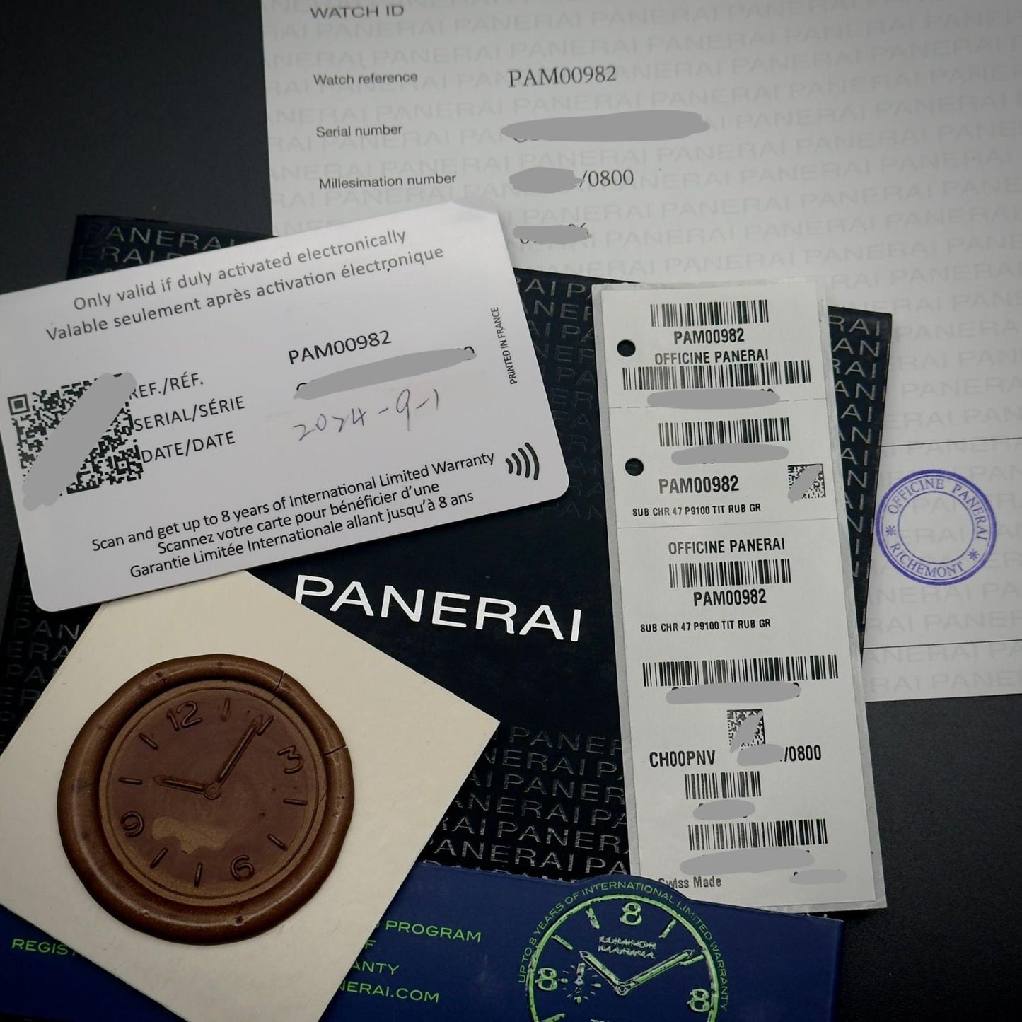 Panerai Submersible 1950 Automatic Stainless Steel Black Dial 42 PAM00982 B&P