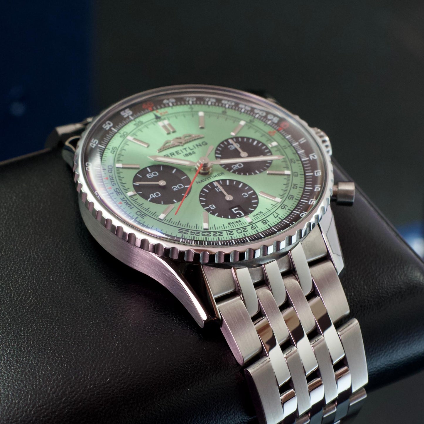 Breitling Navitimer B01 AB0138241L1A1 43mm Mint Green Dial Steel Box Papers