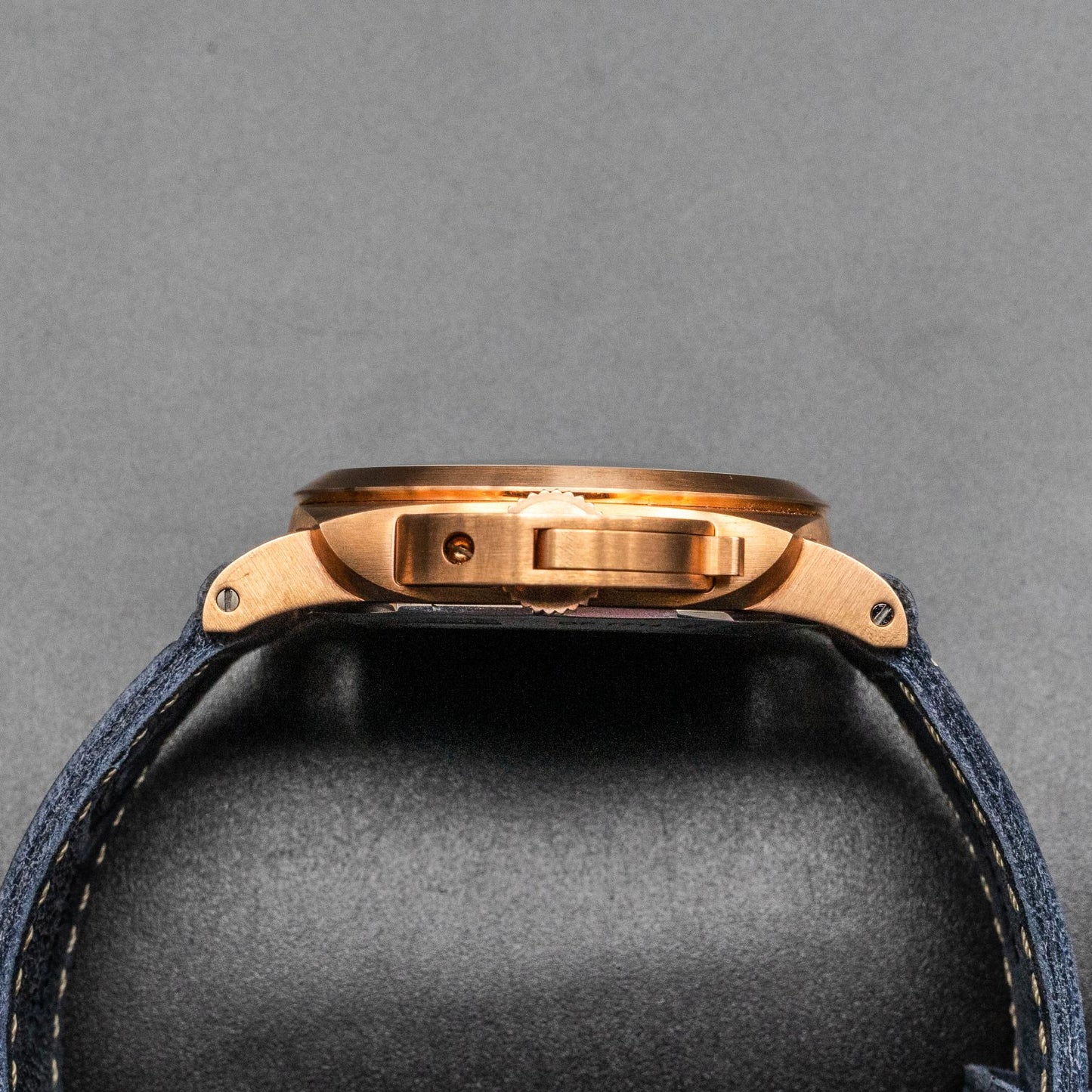 Panerai Luminor Marina Bronzo PAM01678 44mm Blue Sandwich Dial Box Papers 2025