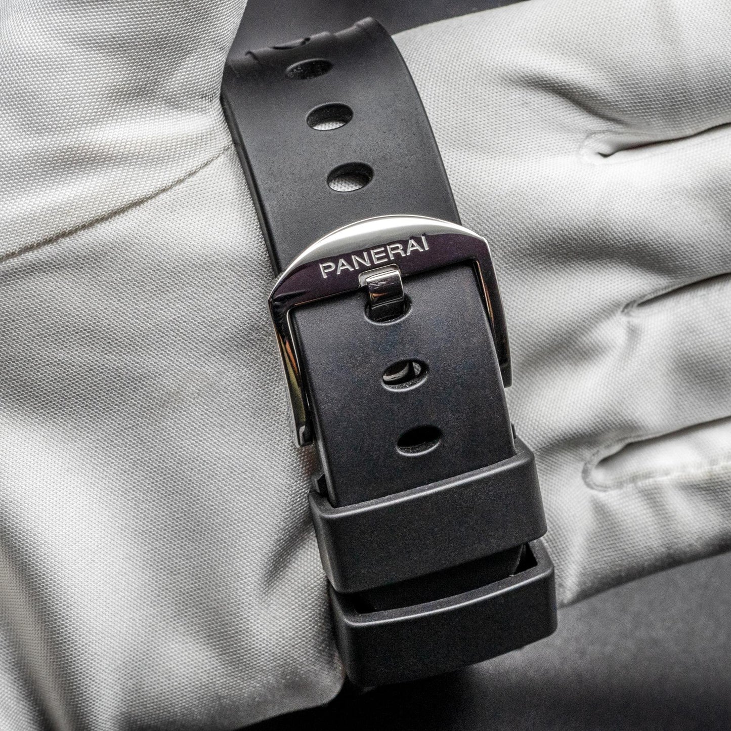 Panerai Luminor Power Reserve PAM01090 44mm Steel Black Dial Box Papers 2018