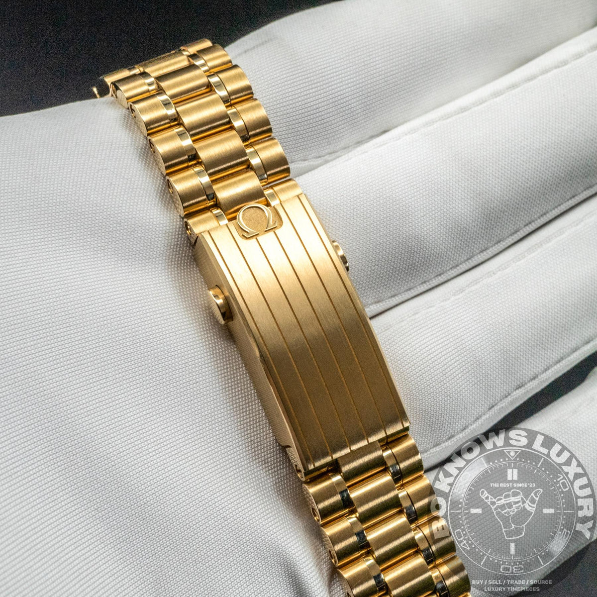Omega Speedmaster Moonwatch 310.60.42.50.99.002 42mm 18K Gold Box Papers 2023