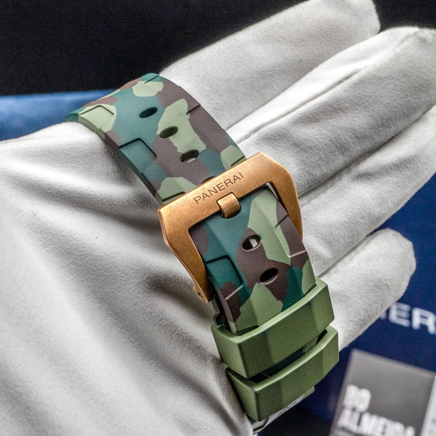 Panerai Submersible Bronzo PAM00968 47mm Bronze Brown Dial Box Papers 2023