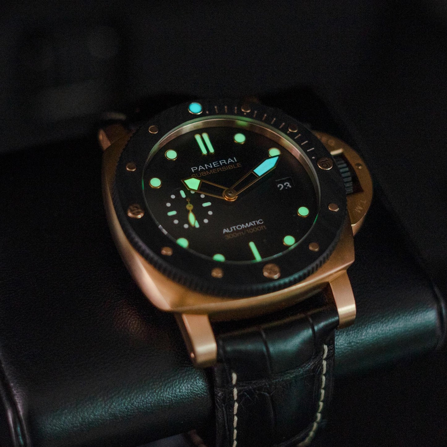 Panerai Submersible Goldtech OroCarbo PAM01070 44mm Gold Box Papers 2022