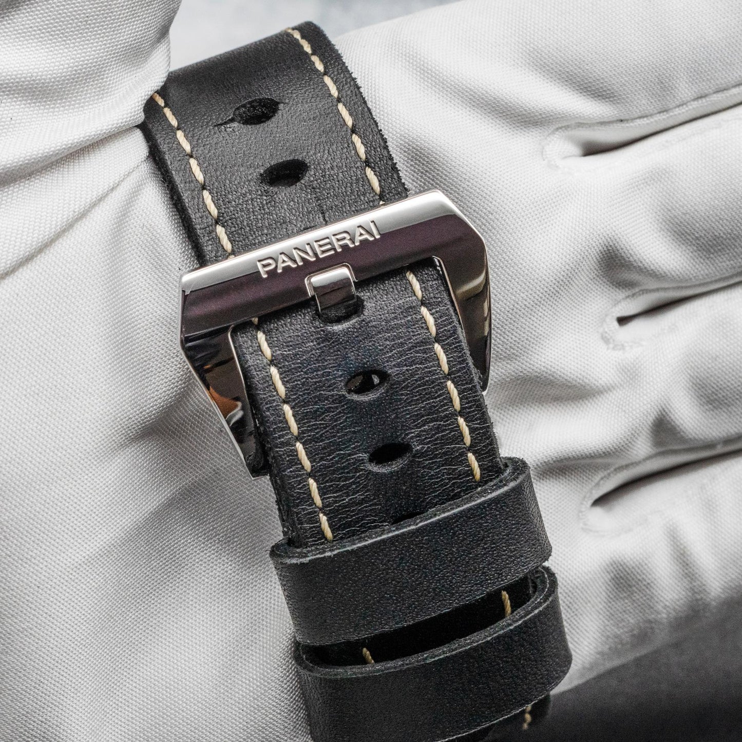 PAM00662 47mm Steel Brown Dial
