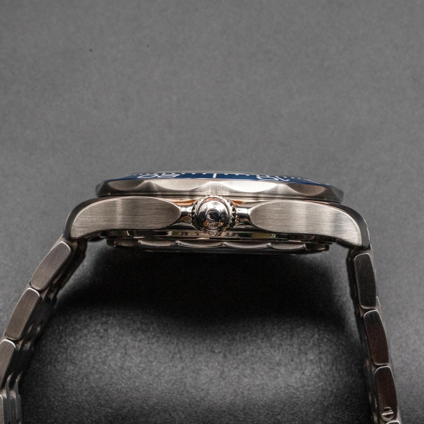 Omega Seamaster Diver 300M 210.30.42.20.03.001