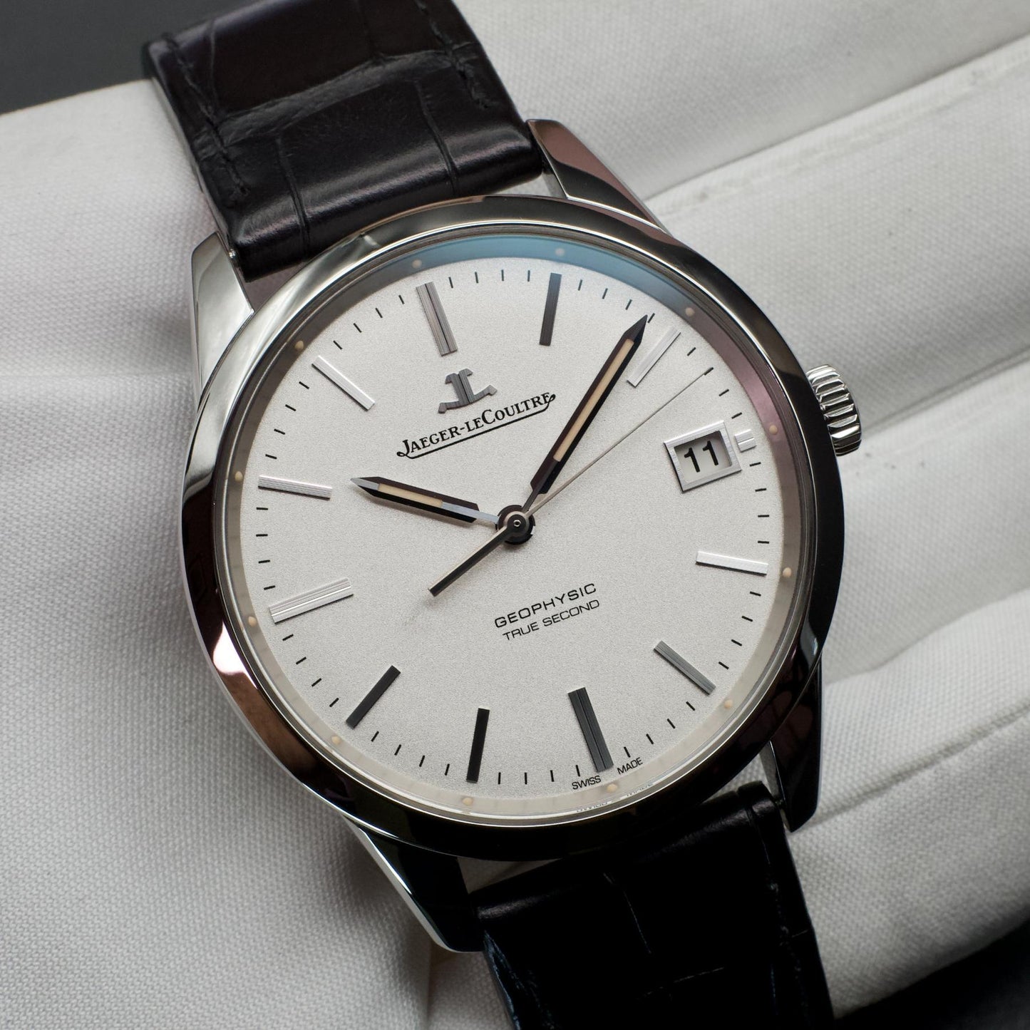 Jaeger-LeCoultre Geophysic True Second 8018420 39mm Steel Silver Dial Papers