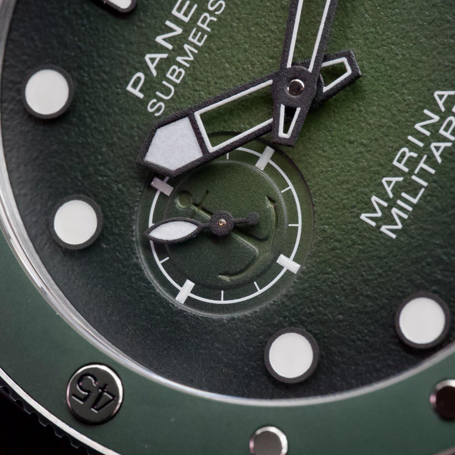 Panerai Submersible Marina Militare up close of second counter with anchor
