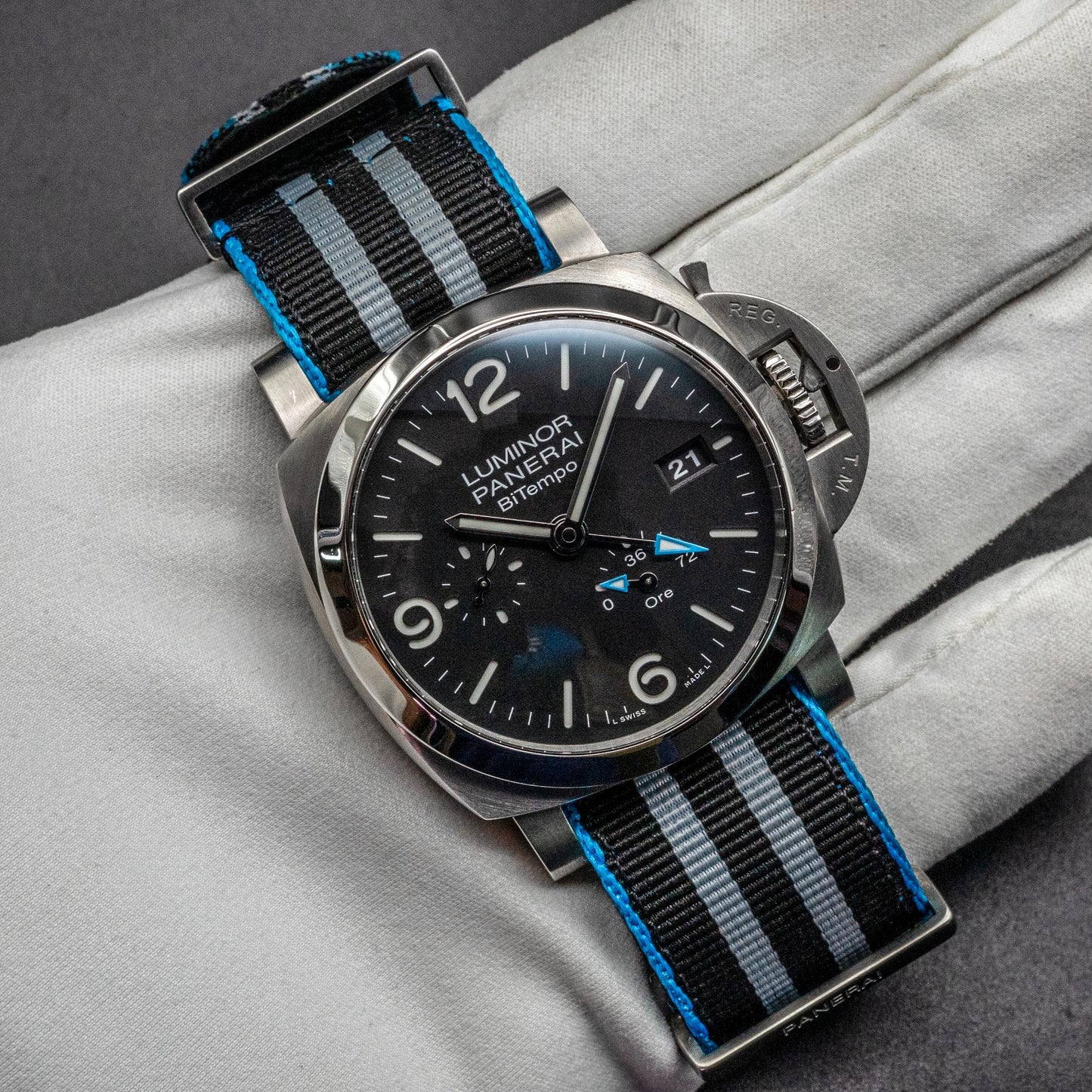Panerai Luminor BiTempo PAM01360 44mm Steel Black Dial Box Papers 2024