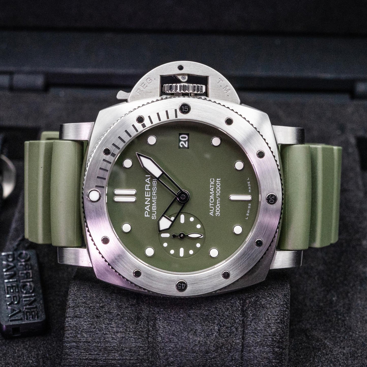 Panerai Submersible Verde Militare PAM01055 42mm Green Dial Box Papers 2020