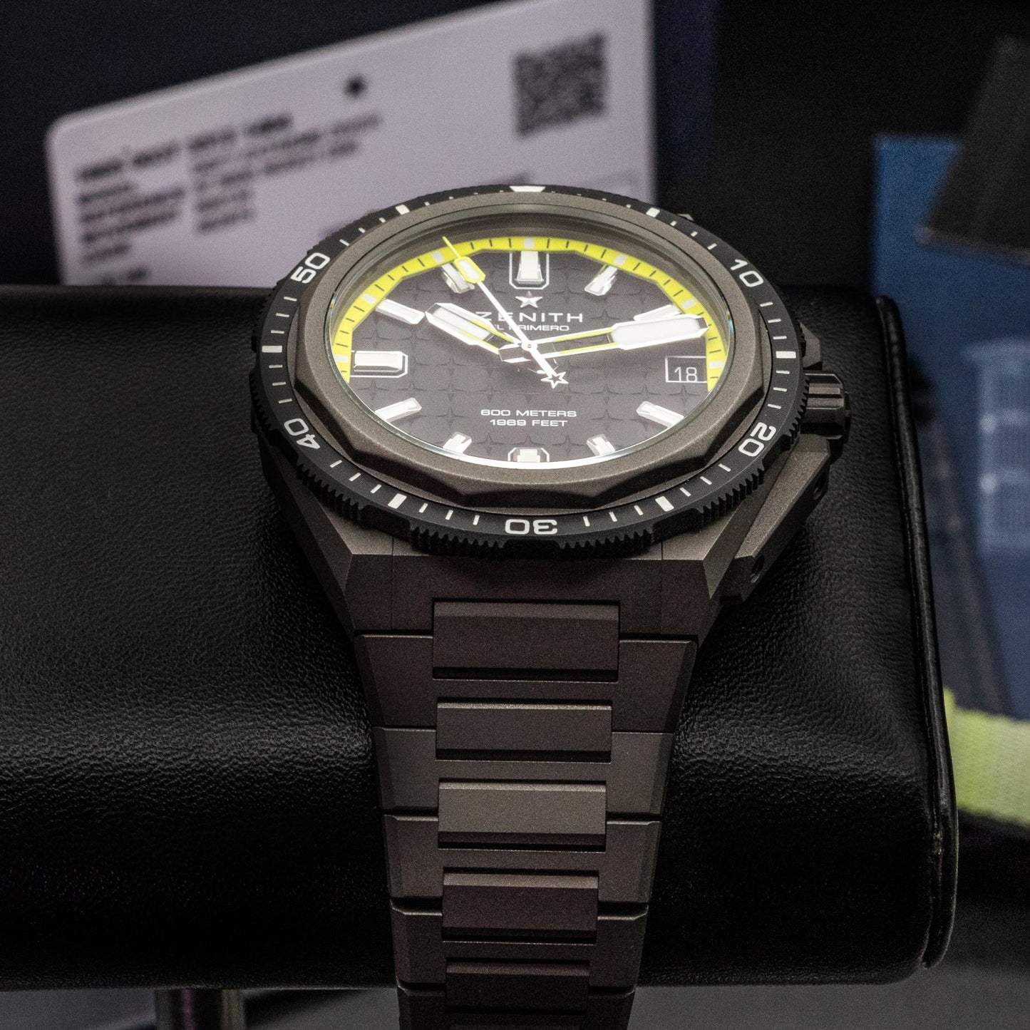 Zenith Defy Extreme Diver 97.9600.3620 Titanium 42.5mm Black Yellow Box Papers