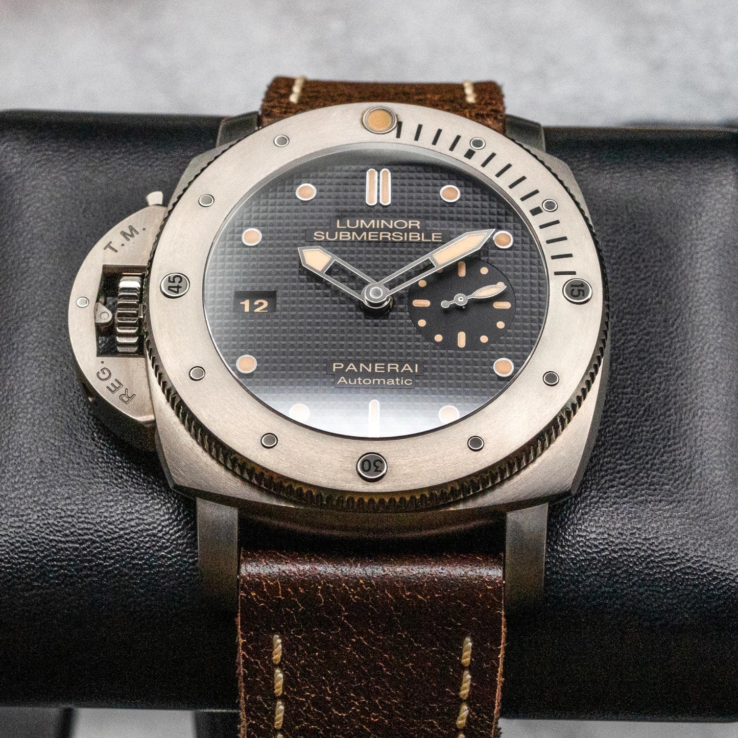 Left-Handed PAM00569