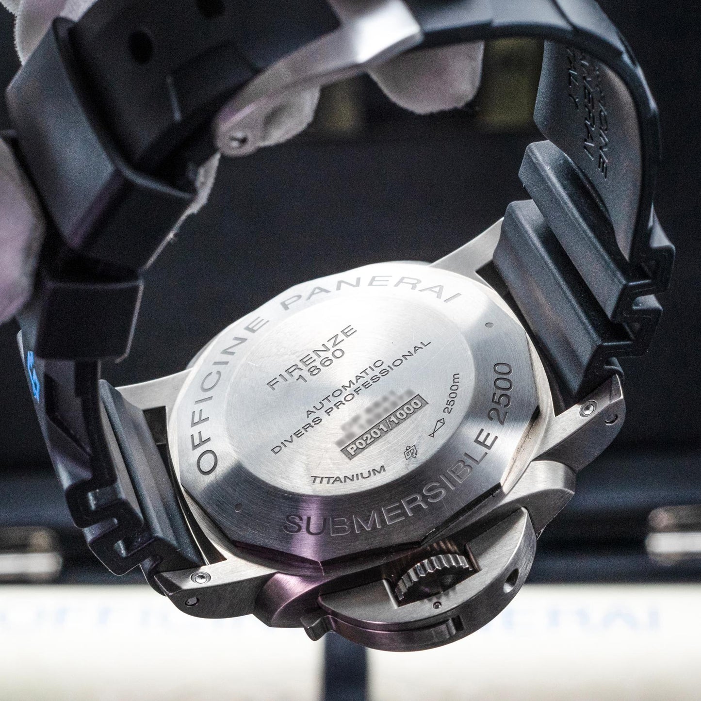 Panerai Submersible 1950 2500m PAM00364 Titanium