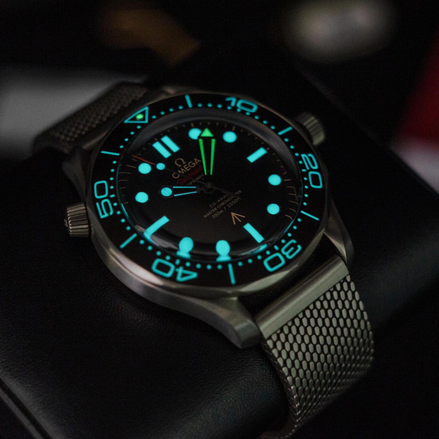 Omega Seamaster 007 No Time To Die 210.90.42.20.01.001 42mm Titanium Box Papers 2022