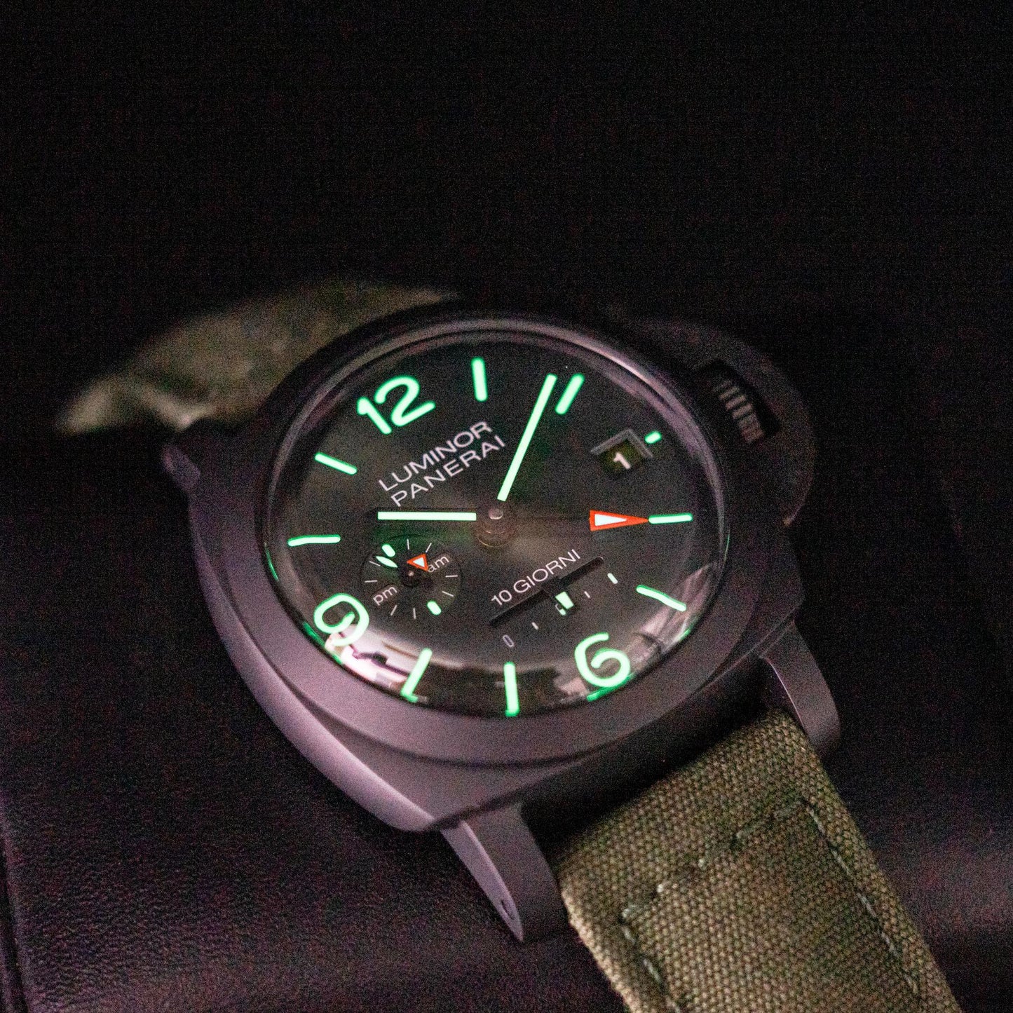 PAM01483 Black Ceramic Green Lumes