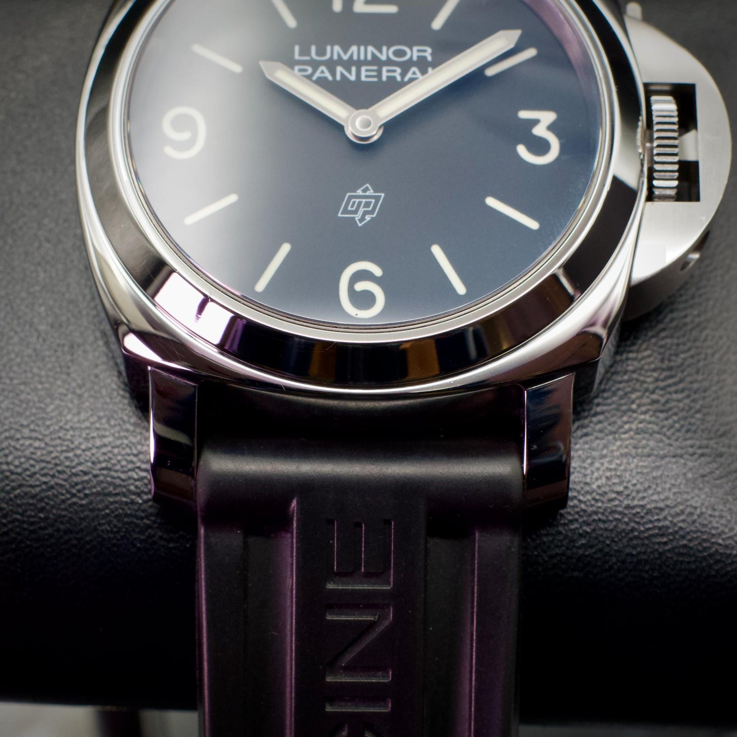 Panerai PAM01086 Luminor Base Logo 44mm Steel Black Dial 2020 Full Set