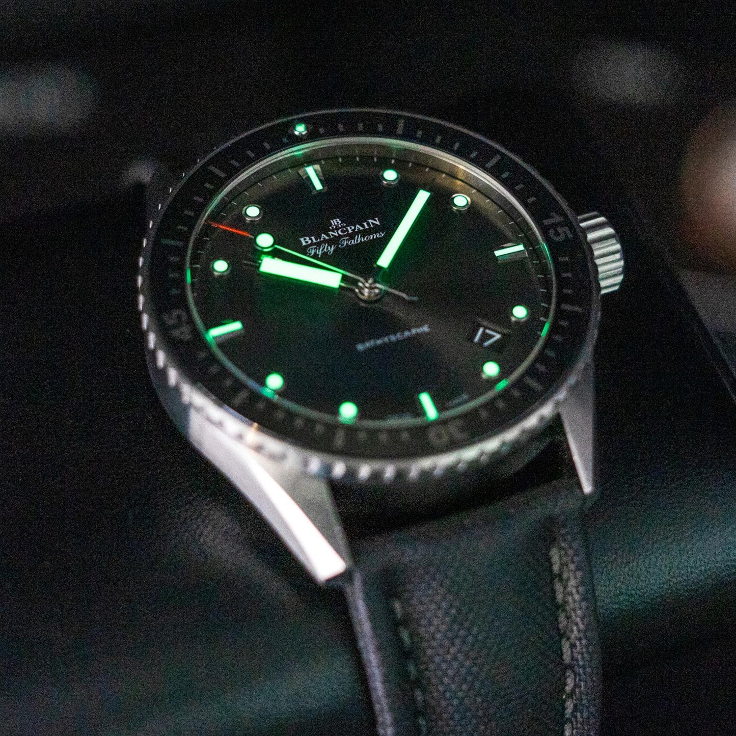 Blancpain Fifty Fathoms Bathyscaphe 5000-1110-B52A Lumes