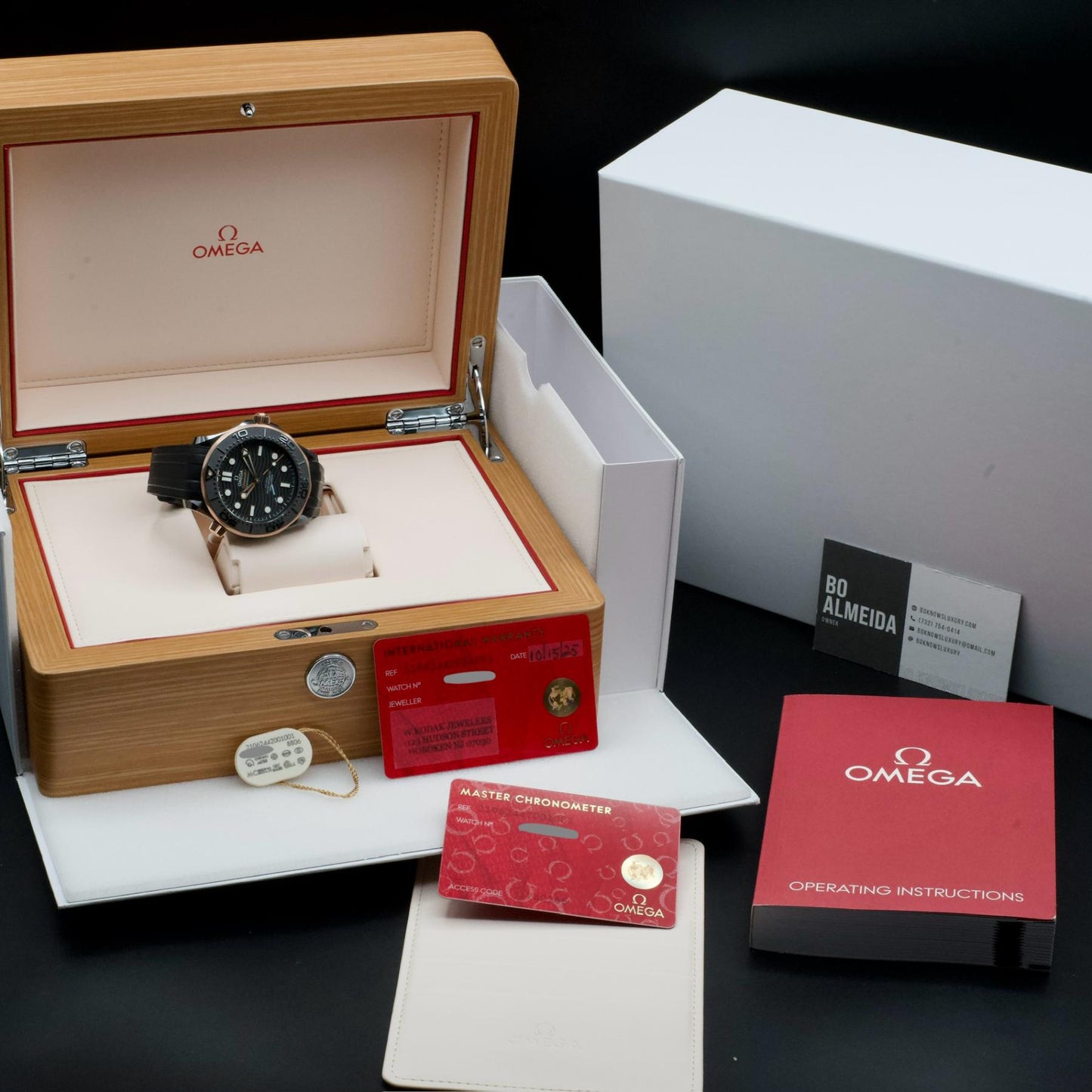 Omega Seamaster 300M 210.62.44.20.01.001 Ceramic Sedna Gold 43.5mm Mint 2025