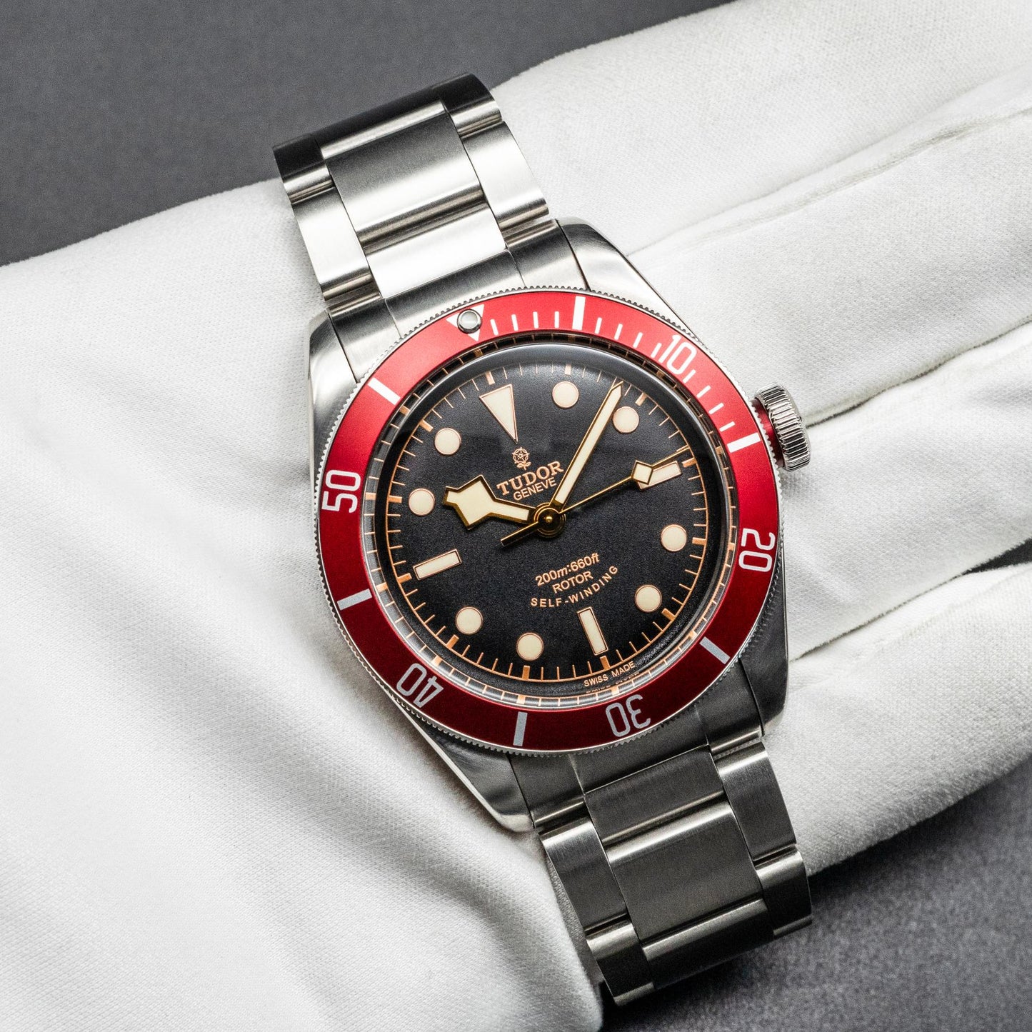 Tudor Black Bay 79220R 41mm Steel Burgundy Bezel