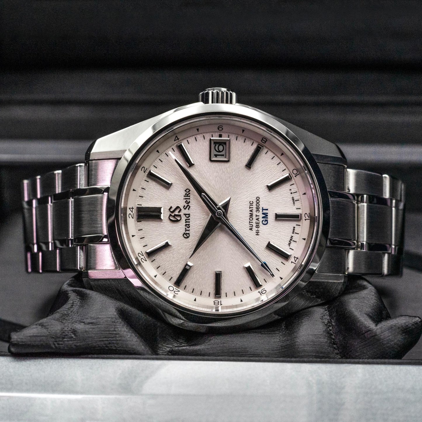 Grand Seiko Hi-Beat GMT SBGJ201