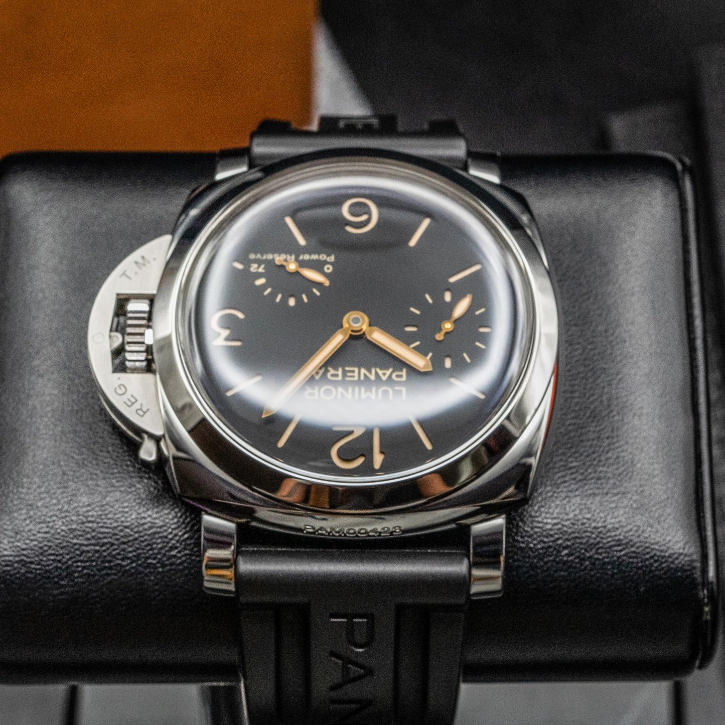 PAM00423 47mm Steel Black Dial