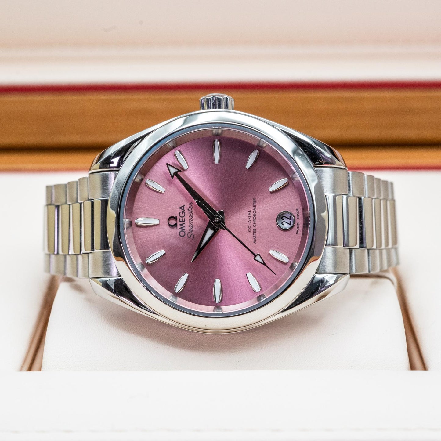 Omega Seamaster Aqua Terra 220.10.34.20.10.003 34mm Shell Pink Box Papers