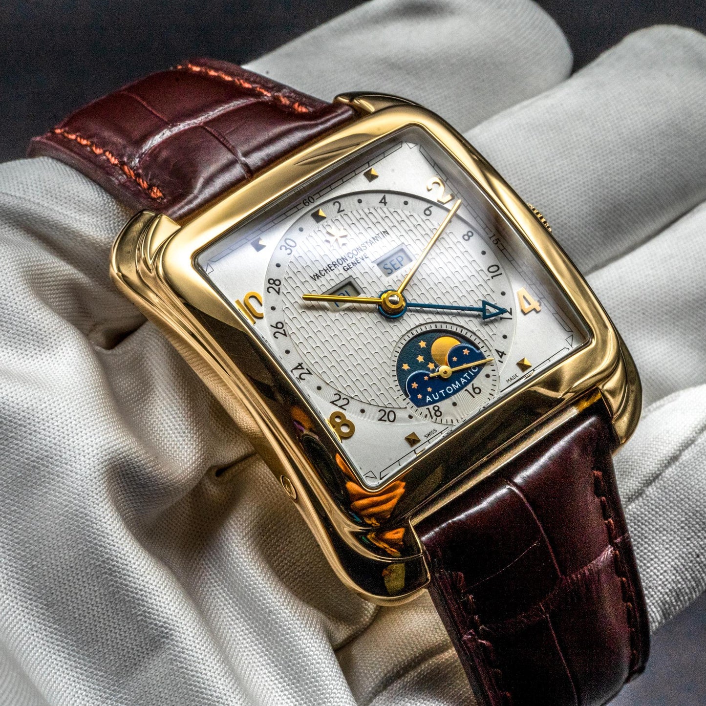 Vacheron Constantin Toledo 1952 47300 Rose Gold Silver Guilloche Dial Moonphase