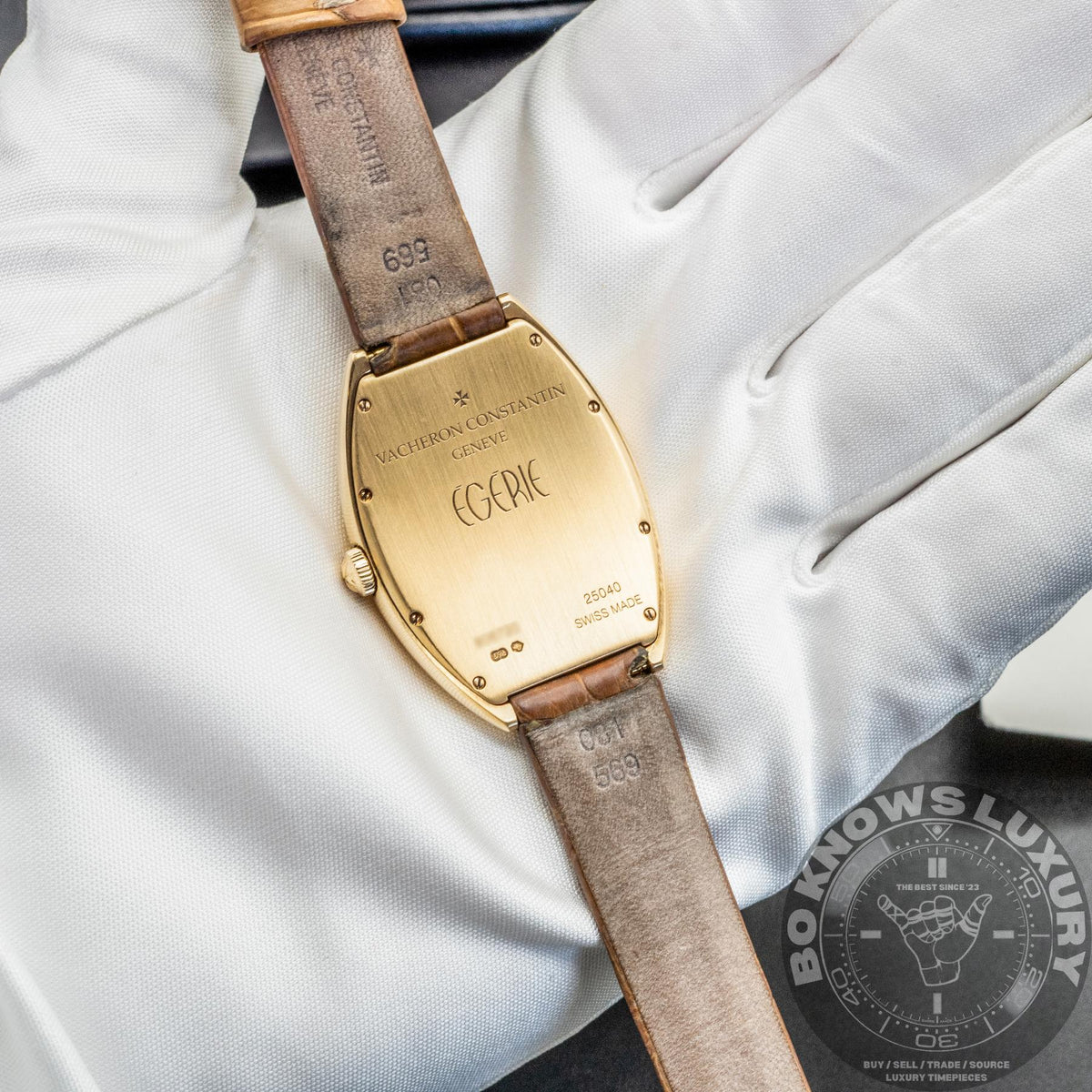 Vacheron Constantin Egerie 25040/000J 27.5mm 18K Yellow Gold Quartz Box Papers