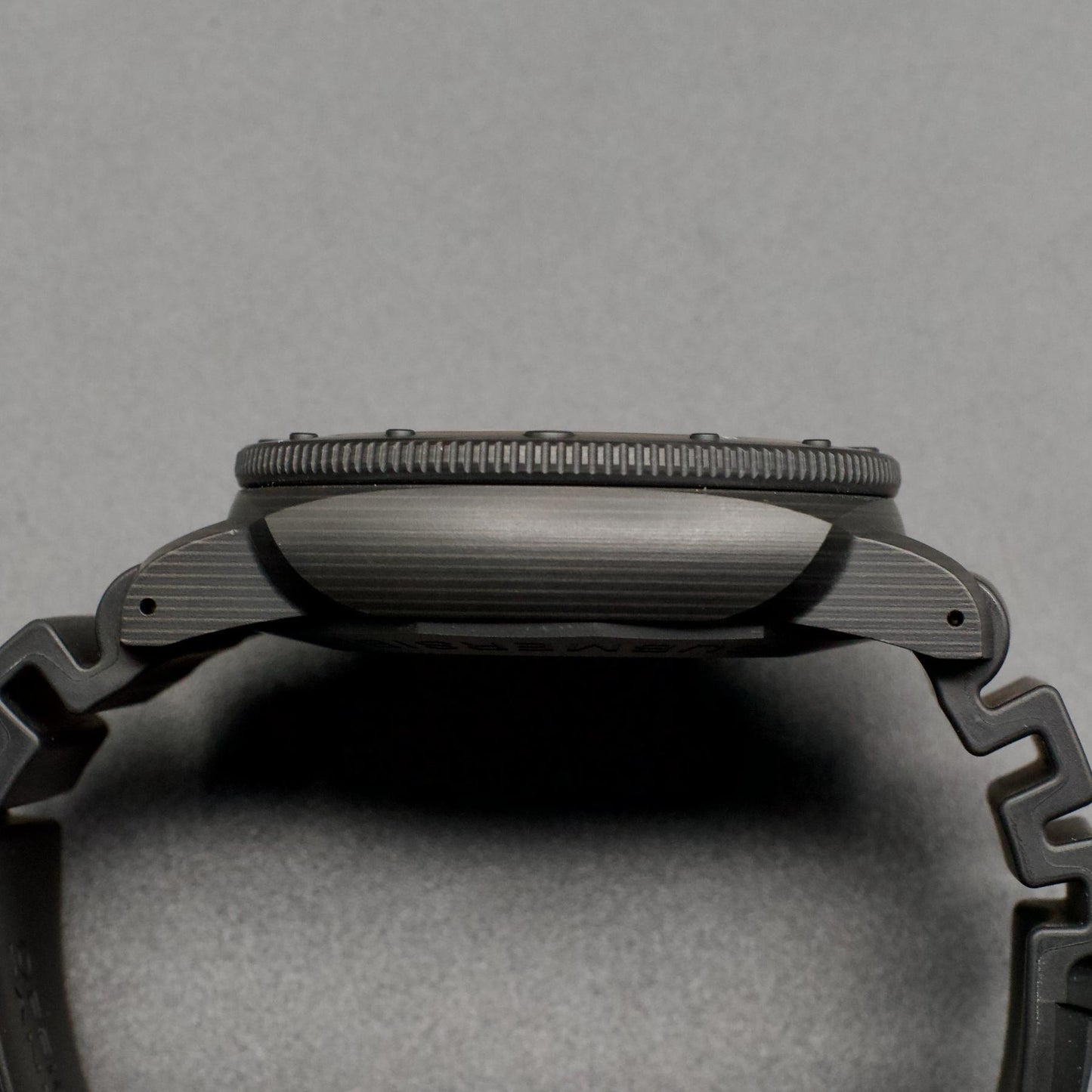 CarboTech PAM02231 42mm Black Dial