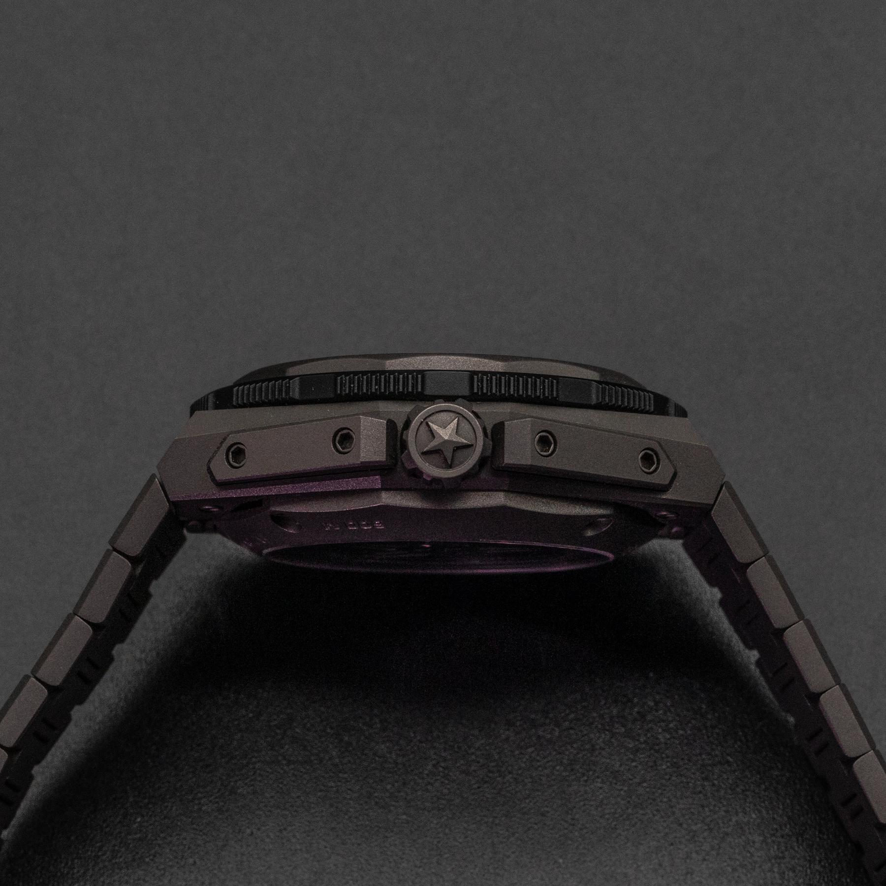 Zenith Defy Extreme Diver 97.9600.3620 Titanium 42.5mm Black