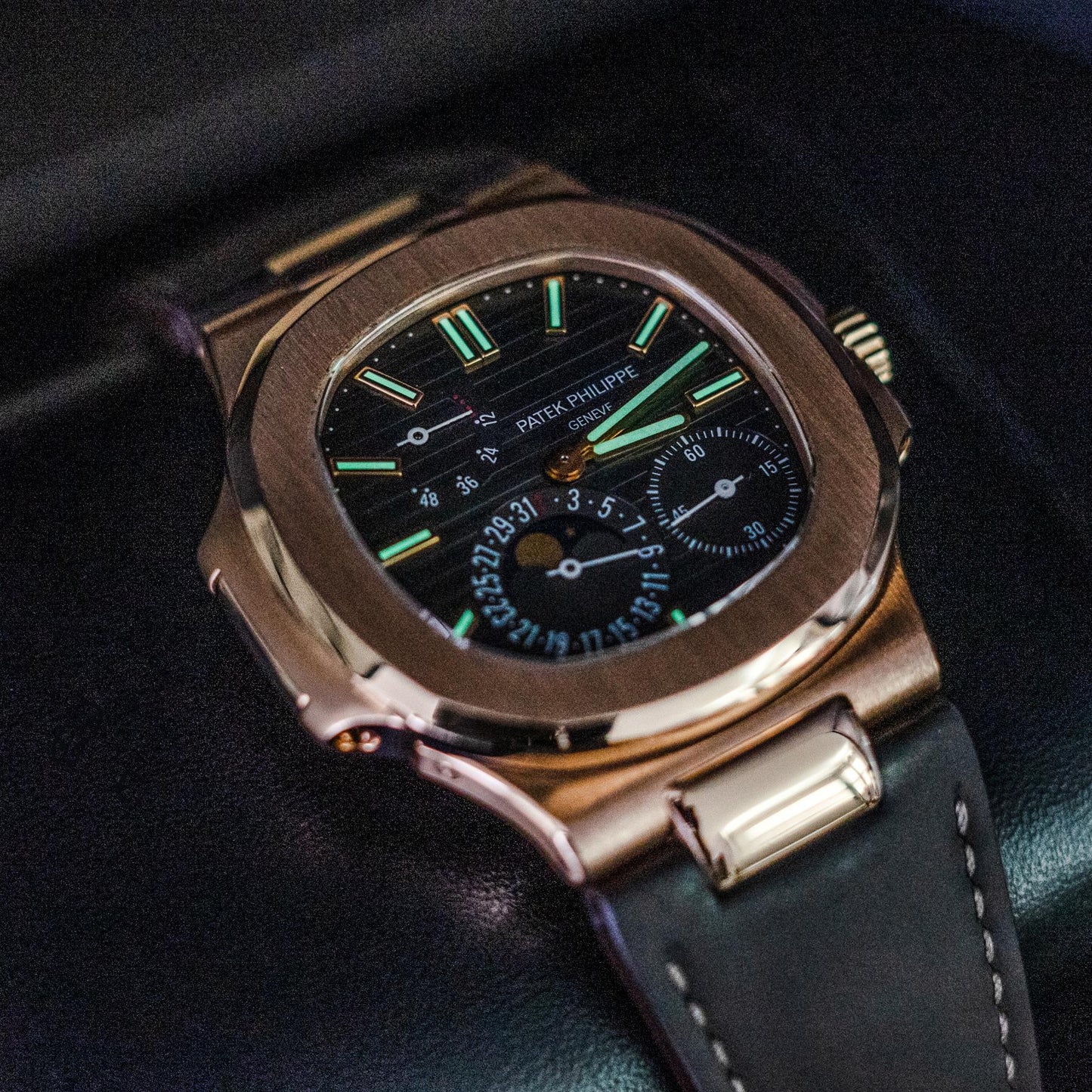 2016 Patek Philippe Nautilus 5712R-001 Rose Gold Brown Dial Lumes