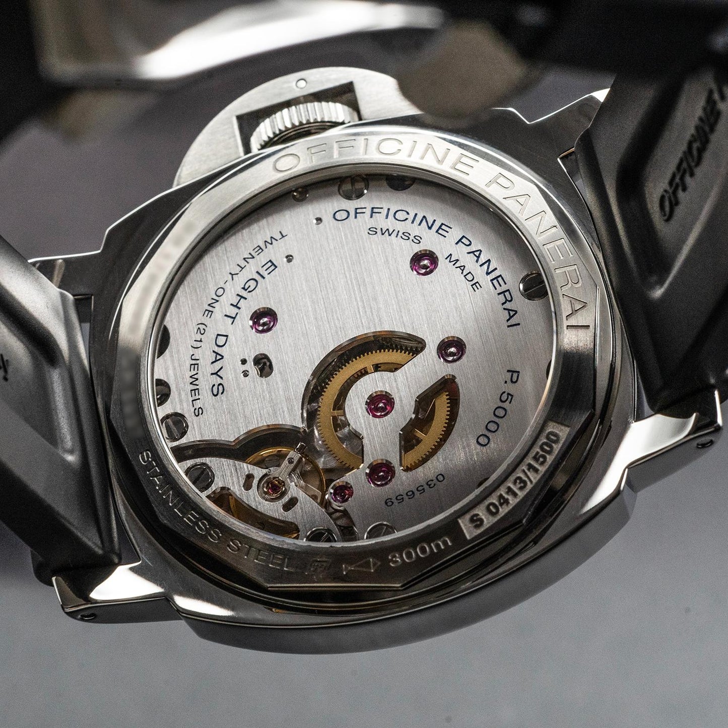 Panerai Luminor Base 8 Days PAM00560 44mm