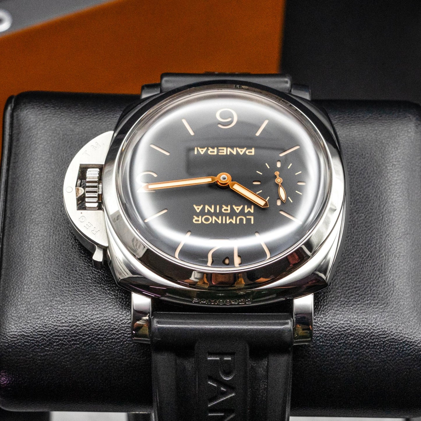 PAM00422 47mm Steel Black Dial Top