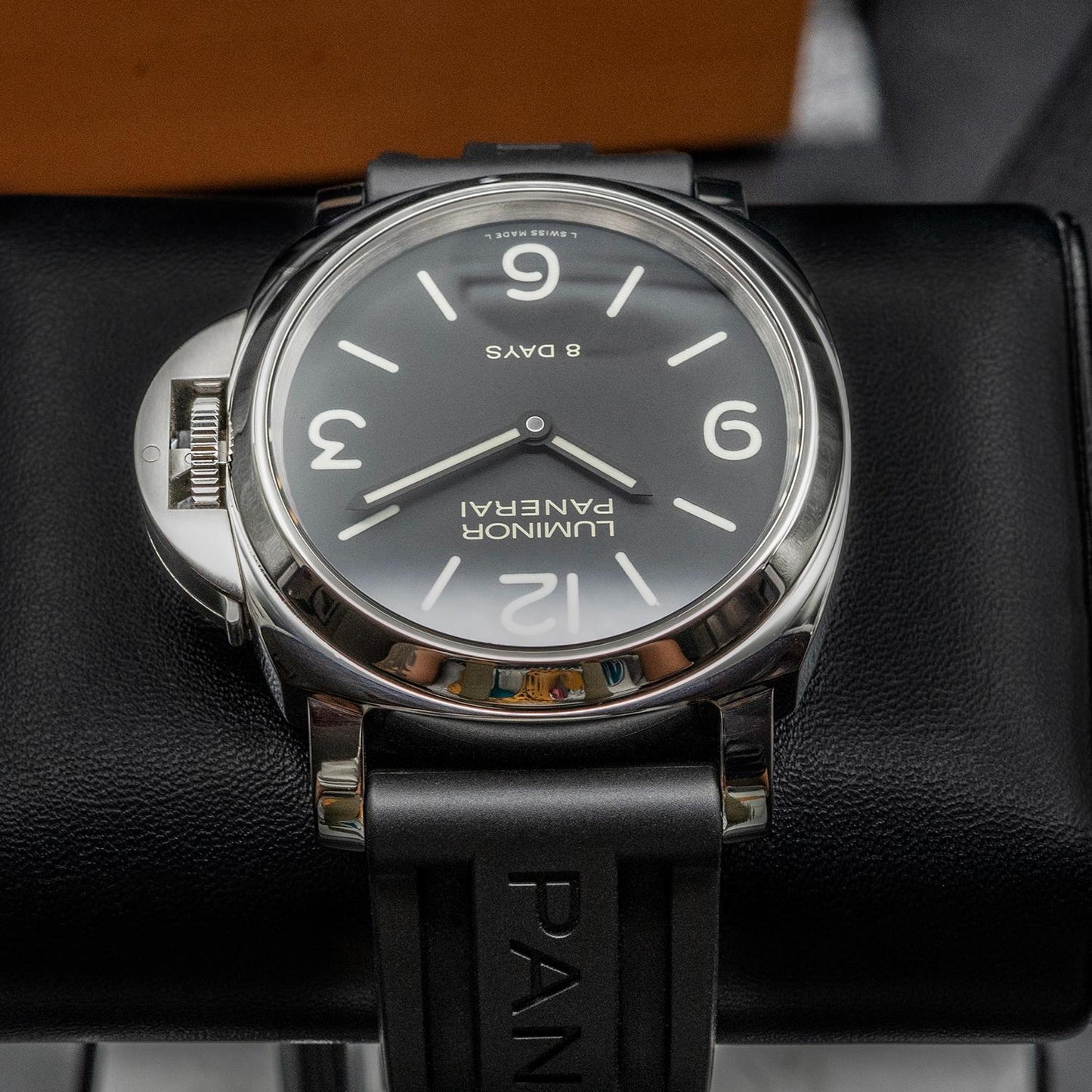 Panerai Luminor Base 8 Days PAM00560 44mm