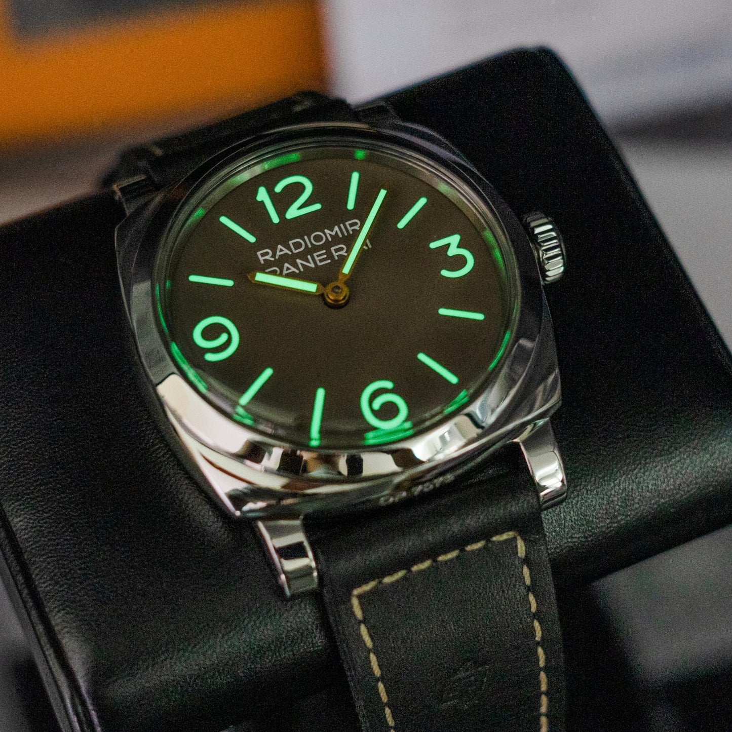 PAM00662 47mm Steel Brown Dial