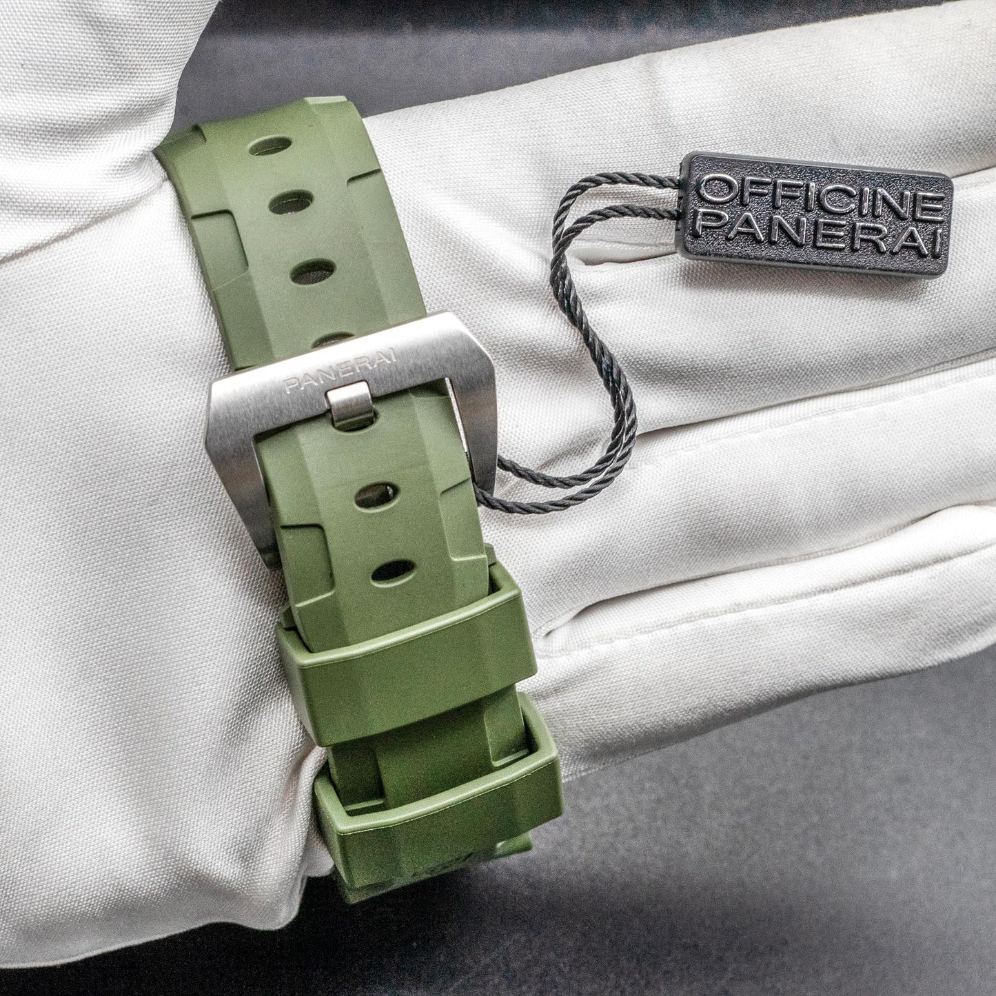 Panerai Submersible Verde Militare PAM01055 42mm Green Dial Box Papers 2020