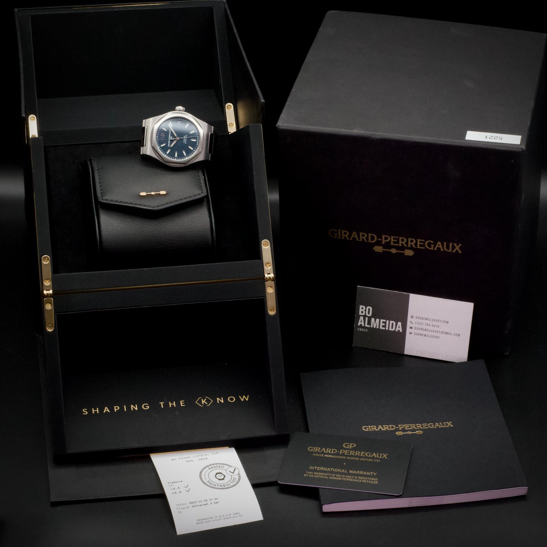 Girard-Perregaux Laureato 81010-11-431-11A 42mm Blue Dial 2023 Full Set