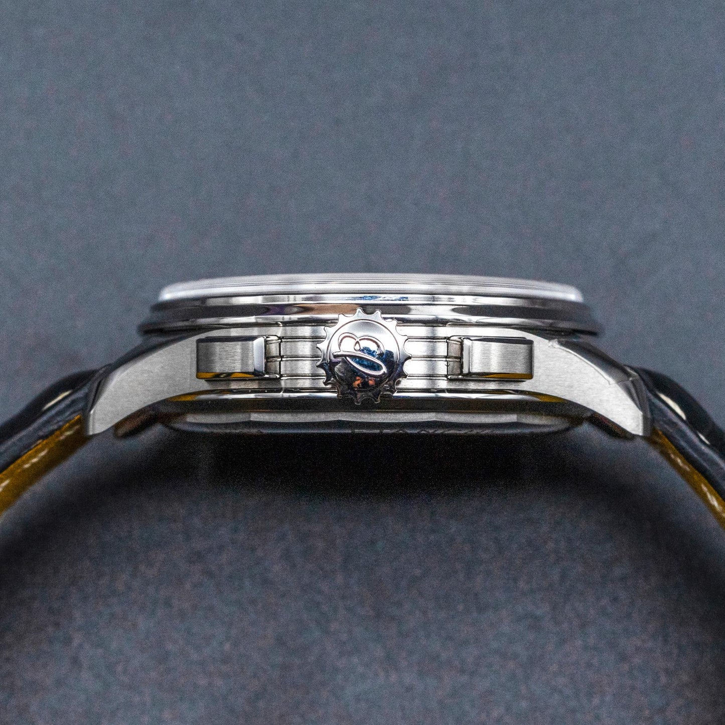 Breitling Premier B01 Chronograph 42 AB0118221G1P1 lugs