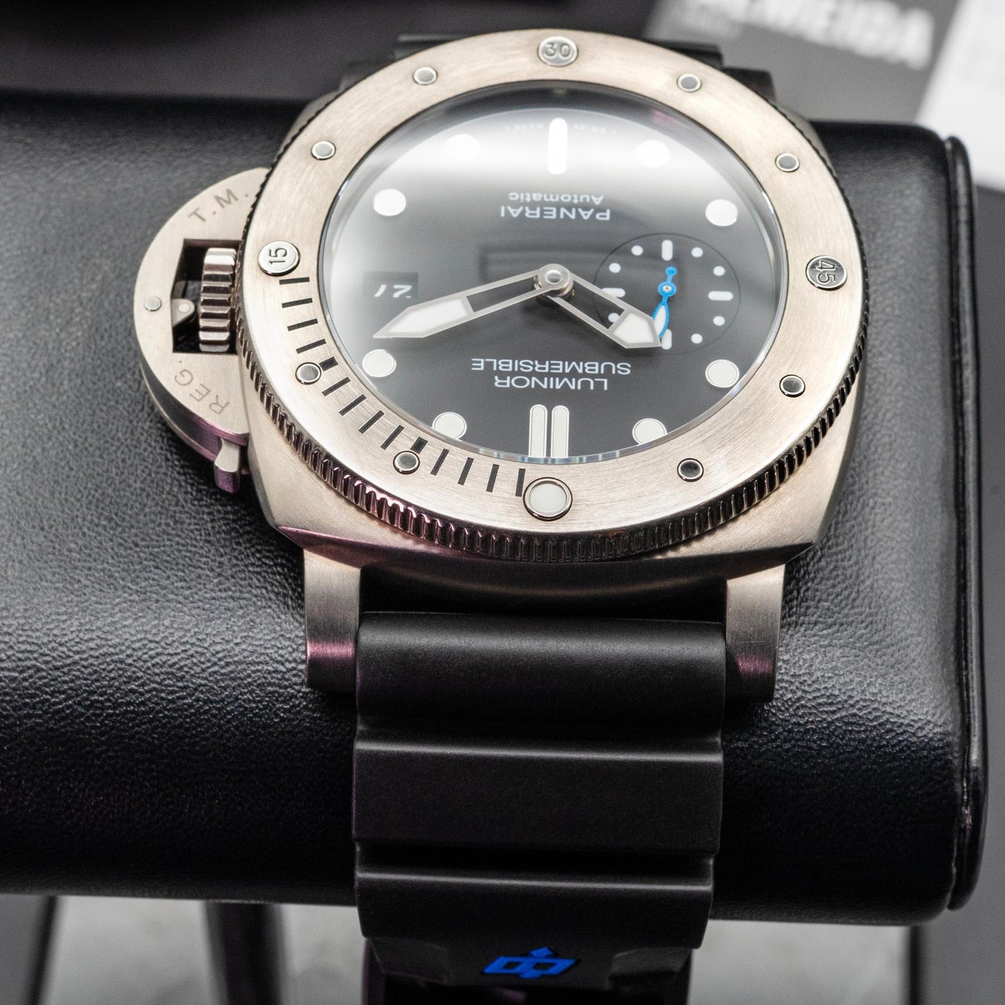 Panerai Luminor Submersible 1950 3 Days Titanium PAM01305 47mm Warranty 2019