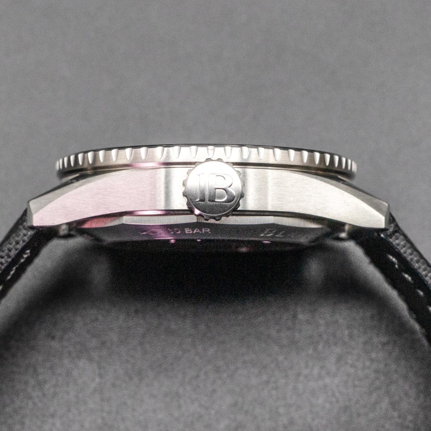Blancpain Fifty Fathoms Bathyscaphe 5000-1110-B52A Lug