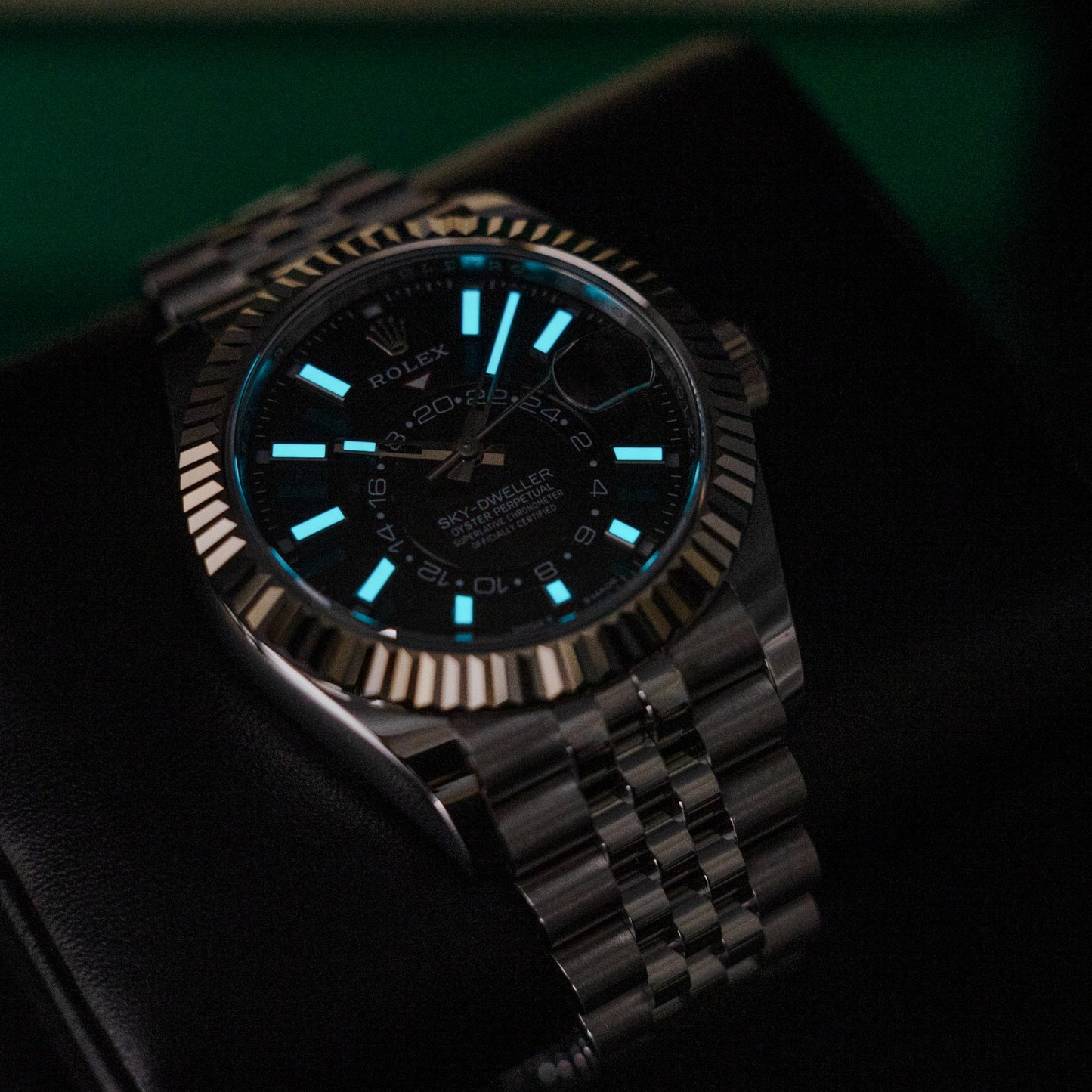 Rolex Sky-Dweller 336934 42mm White Rolesor Black Dial Jubilee Box Papers 2026