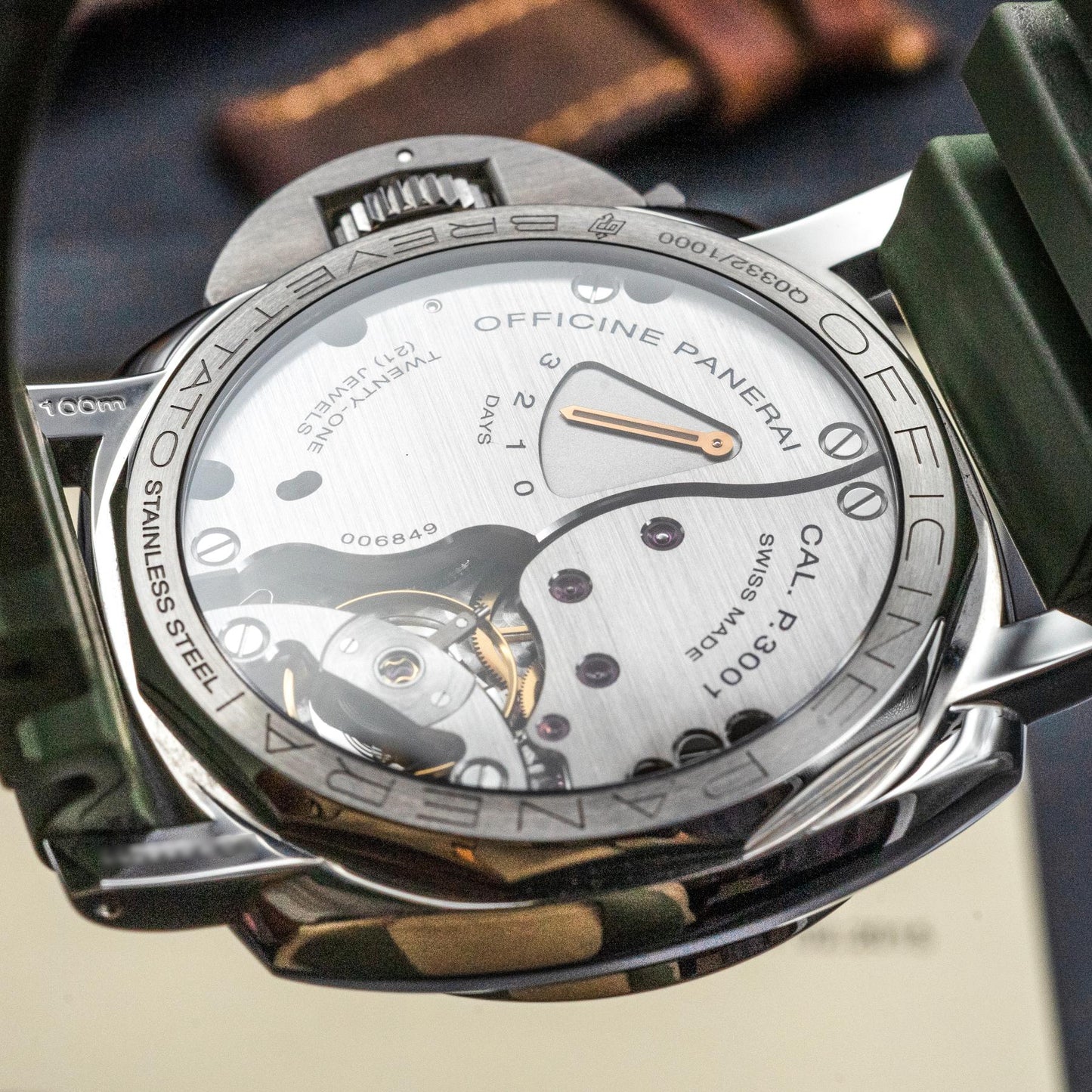 Panerai Luminor PAM00422 Movement